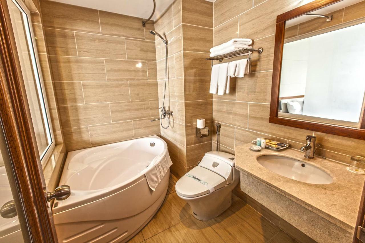 Lenid Hanoi Hotel Екстериор снимка